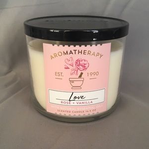 Love Bath and Body Works Candle